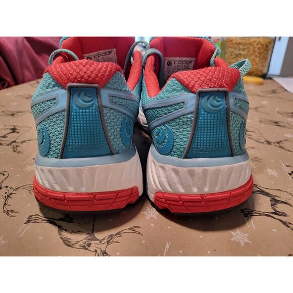 Topo Athletic Womens size 8 Ultrafly 2 Running Shoe Sneaker Ice/Red Turquoise - Picture 4 of 6